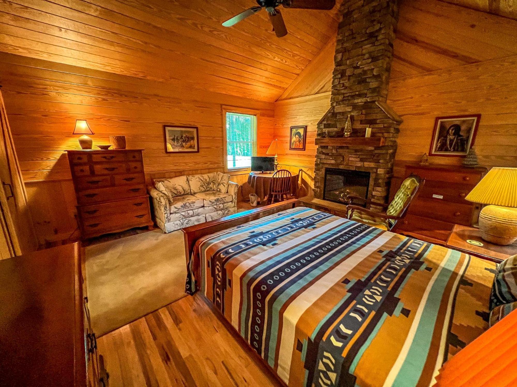 Edelweiss Cabin Villa Jefferson Екстериор снимка