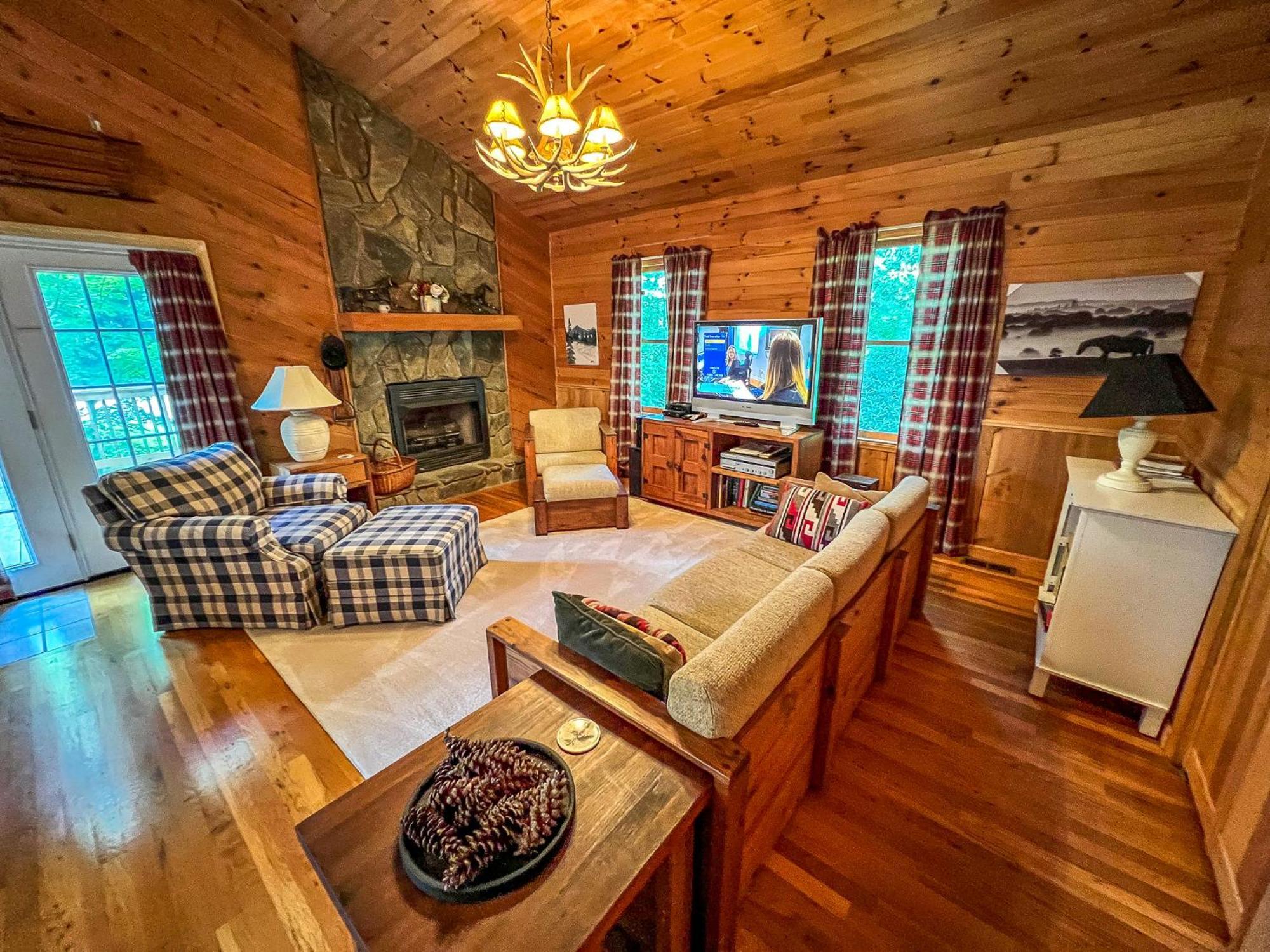 Edelweiss Cabin Villa Jefferson Екстериор снимка