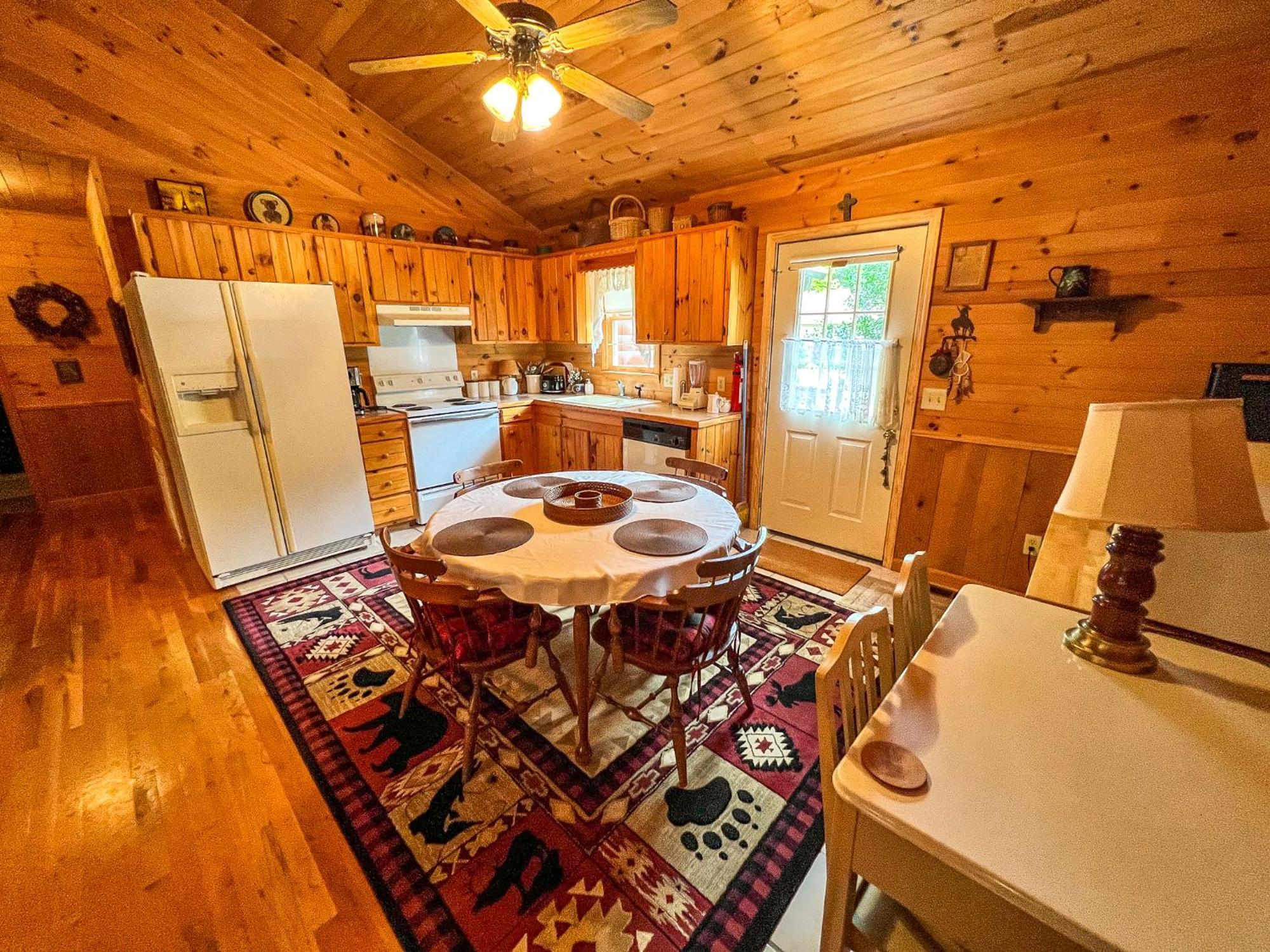 Edelweiss Cabin Villa Jefferson Екстериор снимка